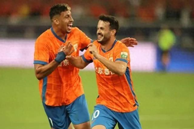 0-1爆冷，6-0大胜！中超疯狂一夜，最新积分榜乱了：2大赢家诞生